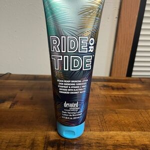 Ride or Tide Bronzing Lotion - Blue and Gold